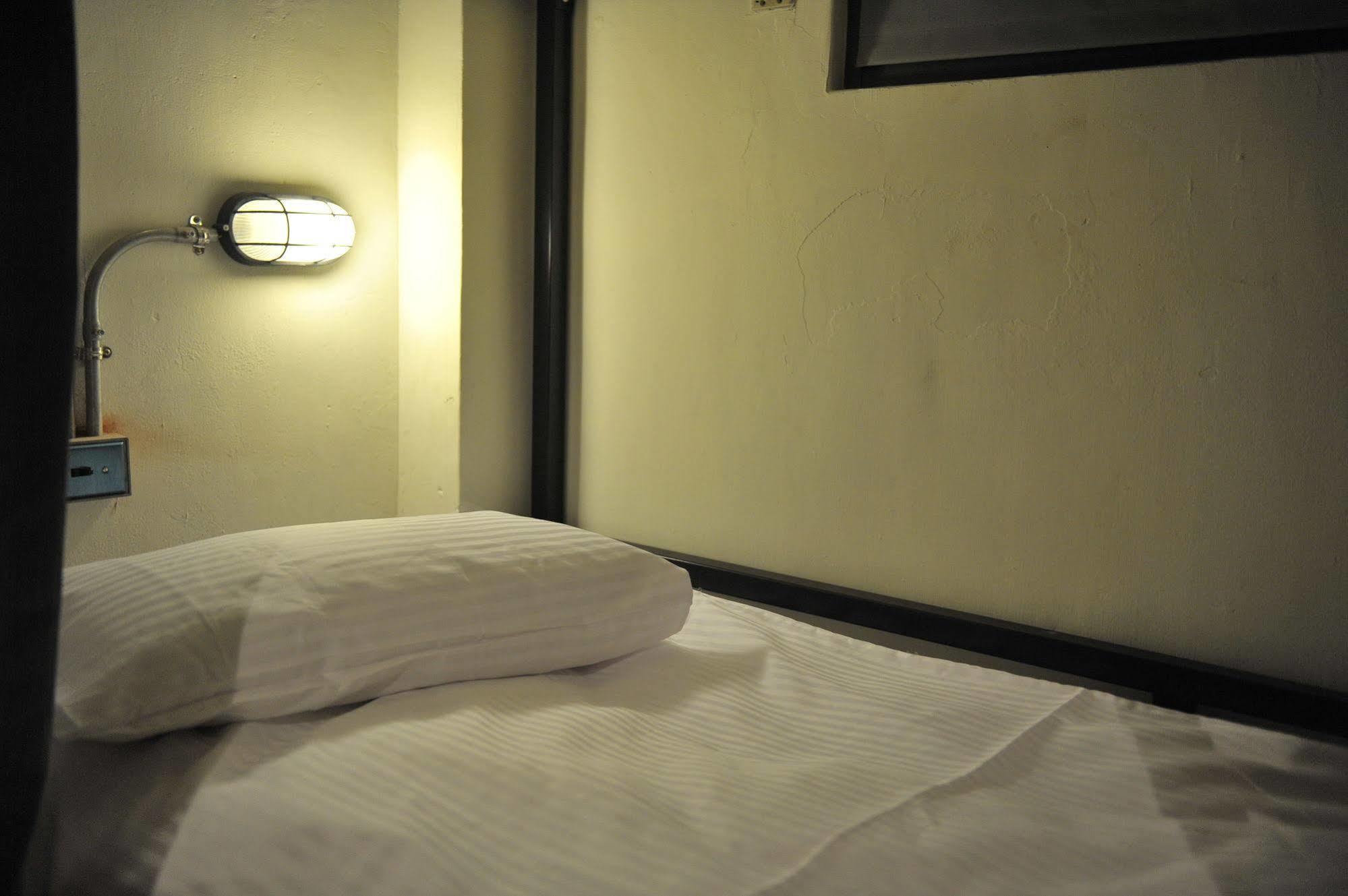 Partyo Hostel Taichung Eksteriør billede