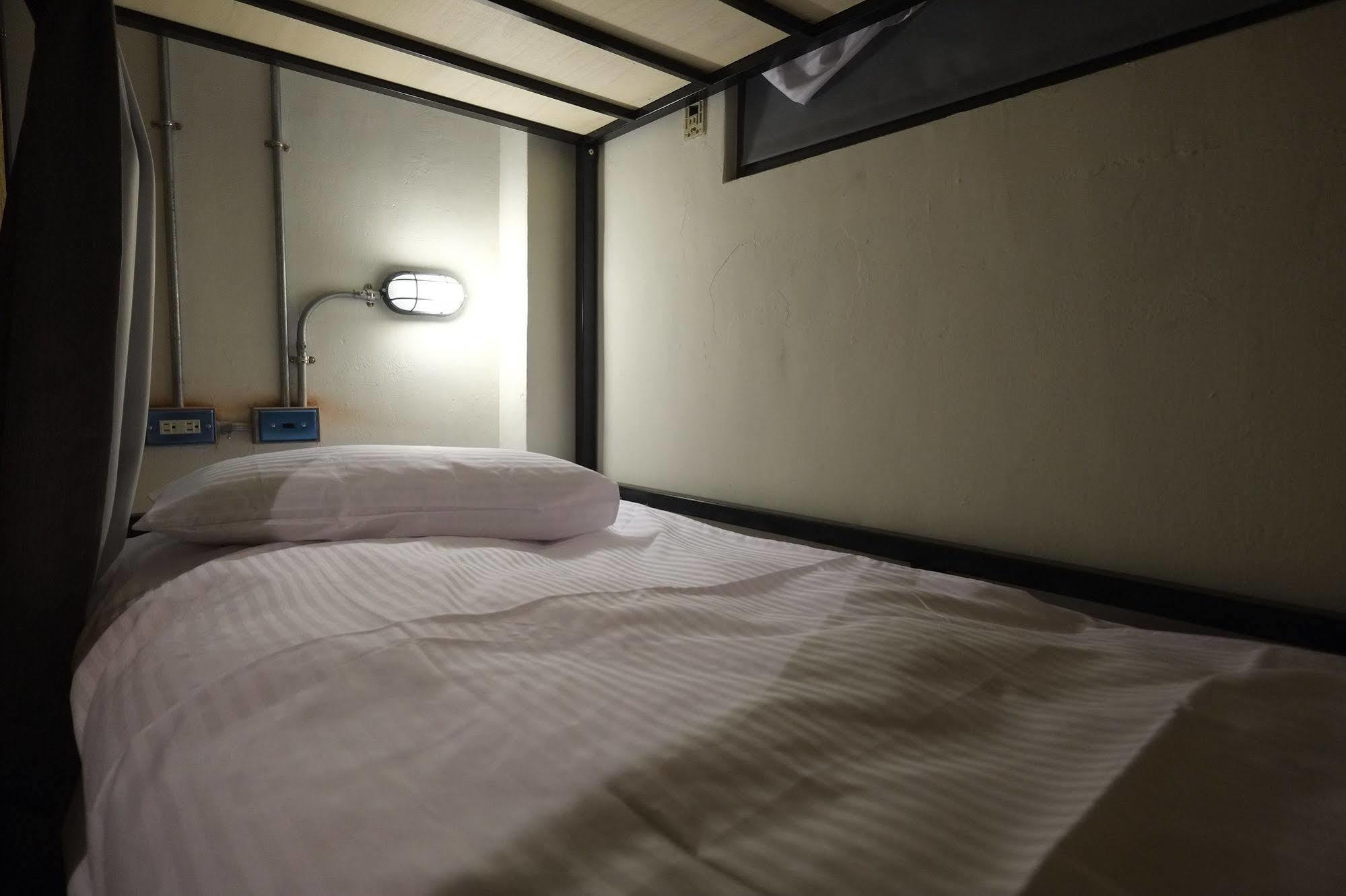 Partyo Hostel Taichung Eksteriør billede