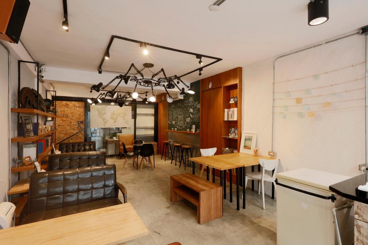 Partyo Hostel Taichung Eksteriør billede