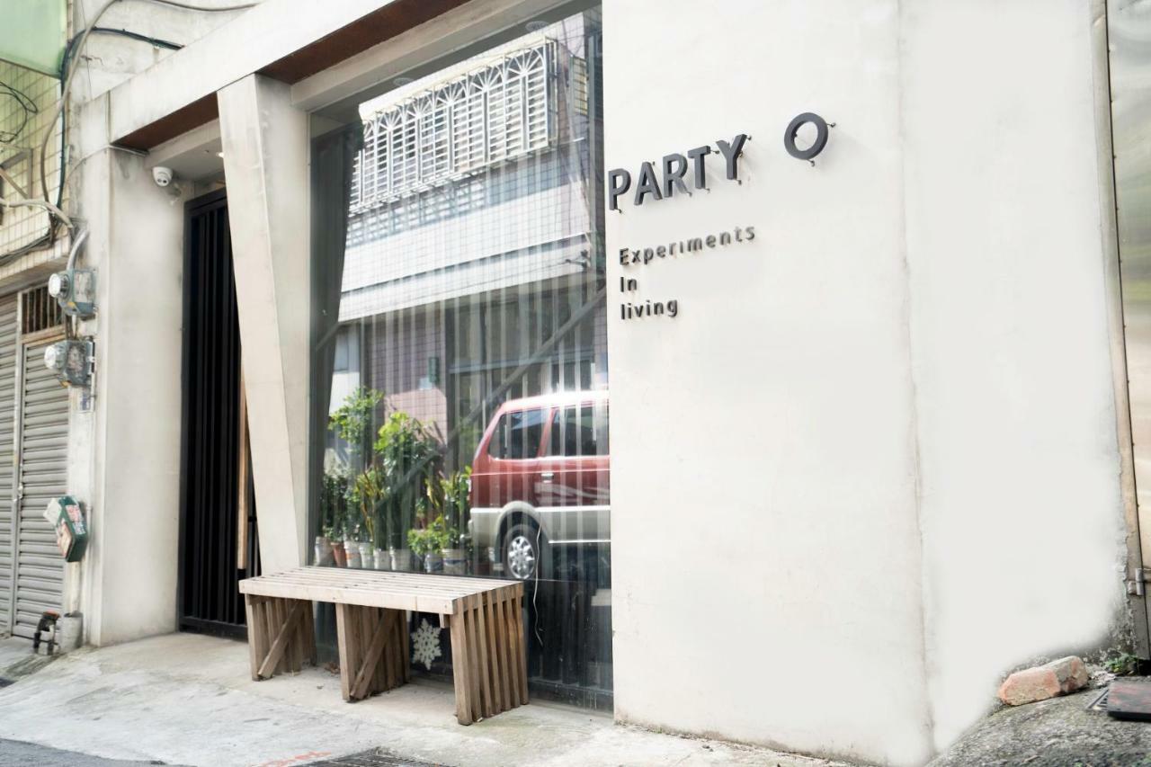 Partyo Hostel Taichung Eksteriør billede